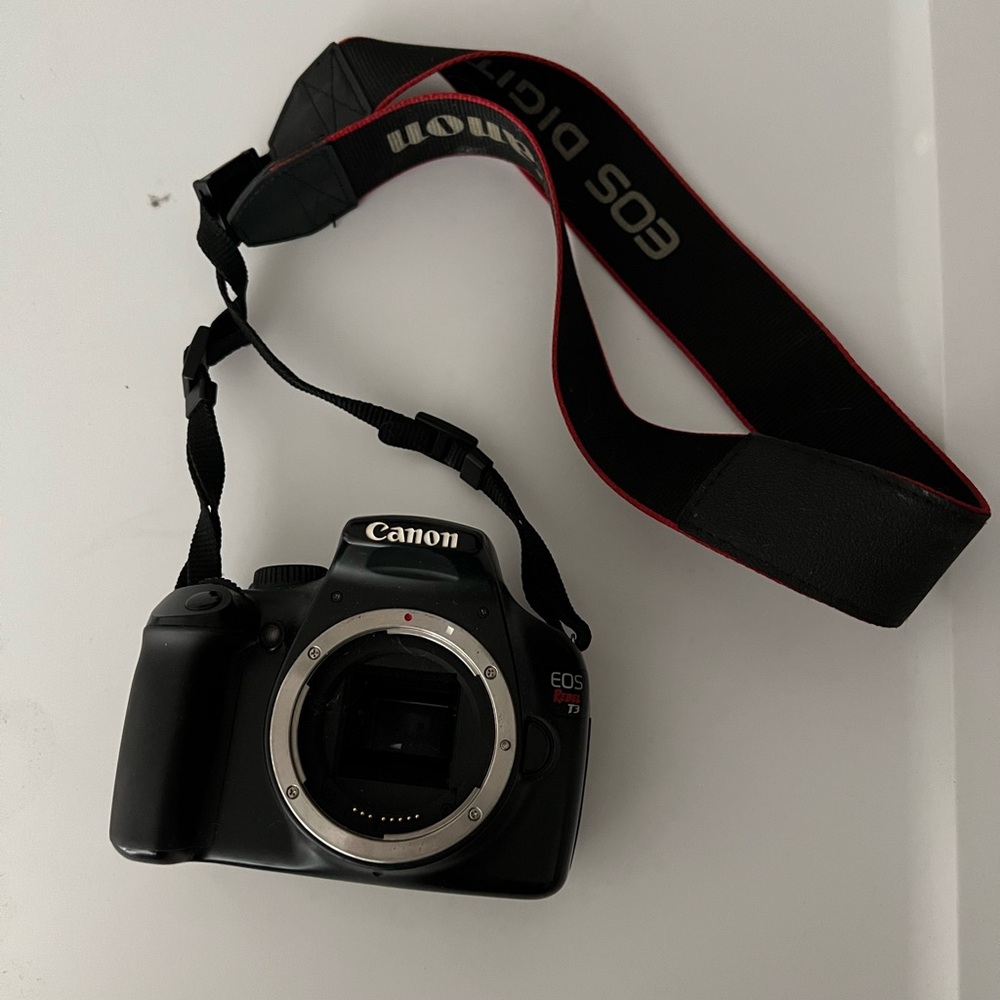Canon EOS Rebel T3